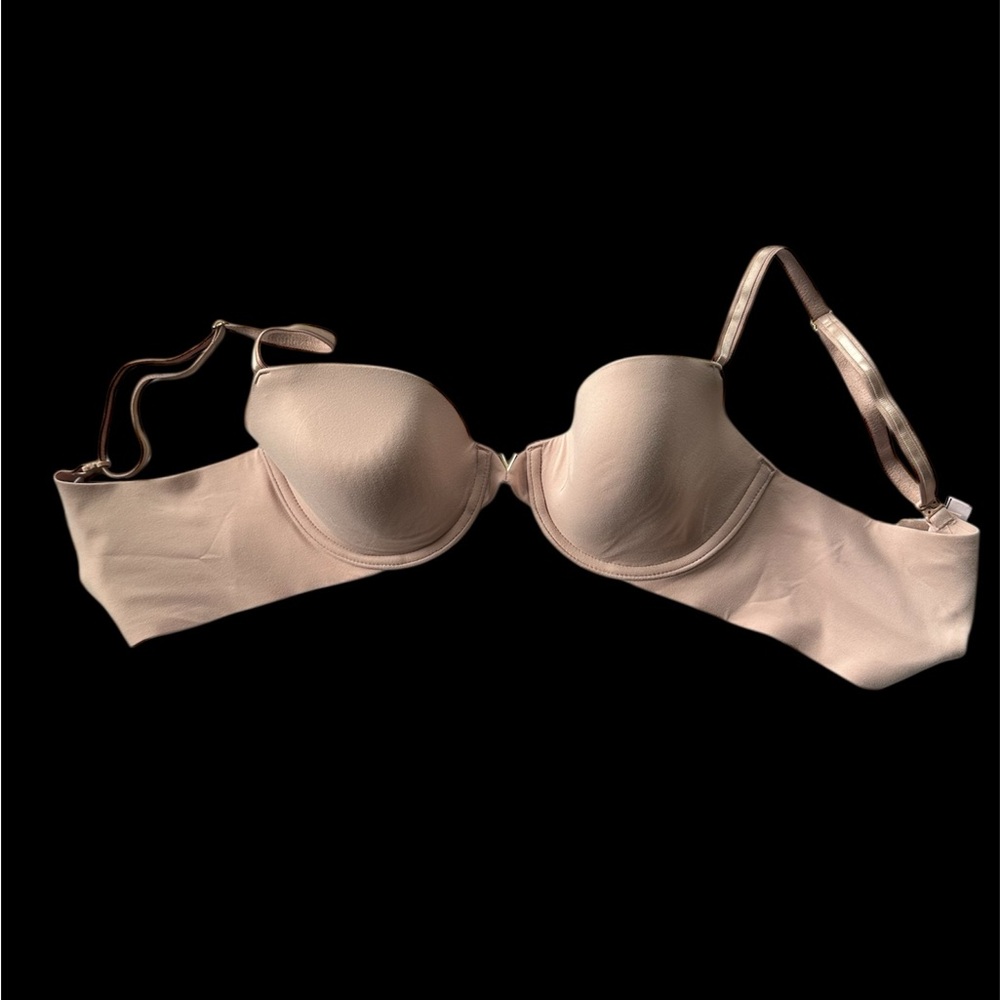 Victoria’s Secret- Lightly Lined Plunge Demi Bra